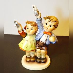 M.I. Hummel Goebel #866 1994 Auf Wiedersehen / Farewell, Hum 153/0